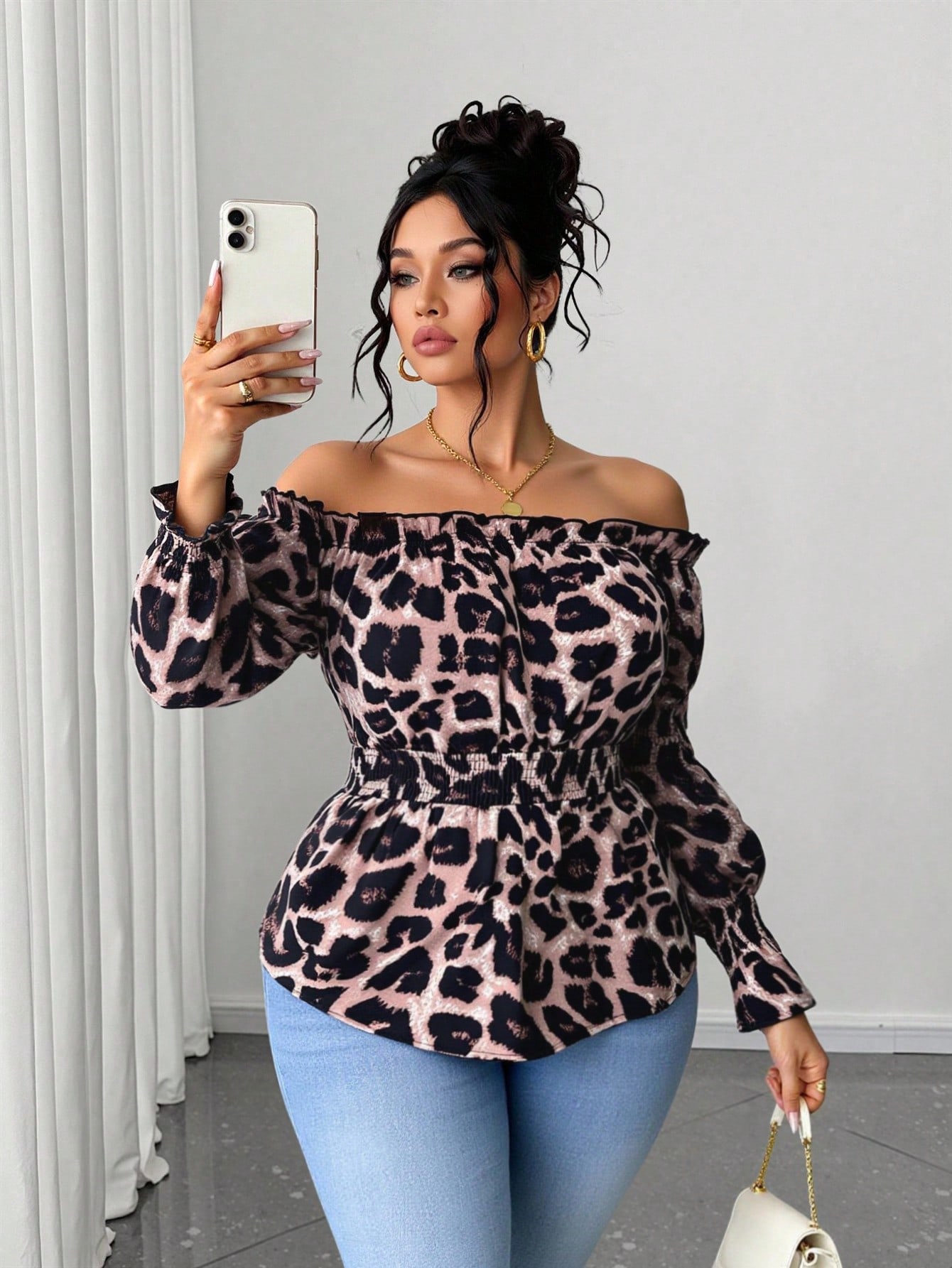 Blouse Off Shoulder - เสื้อเบลาส์แฟชั่นสำหรับผู้หญิงไซส์ใหญ่ ลายเสือดาว แต่งระบาย ไหล่ตก แขนยาว เสื้อทรงเปปลัมสำหรับฤดูใบไม้ผลิและฤดูร้อน